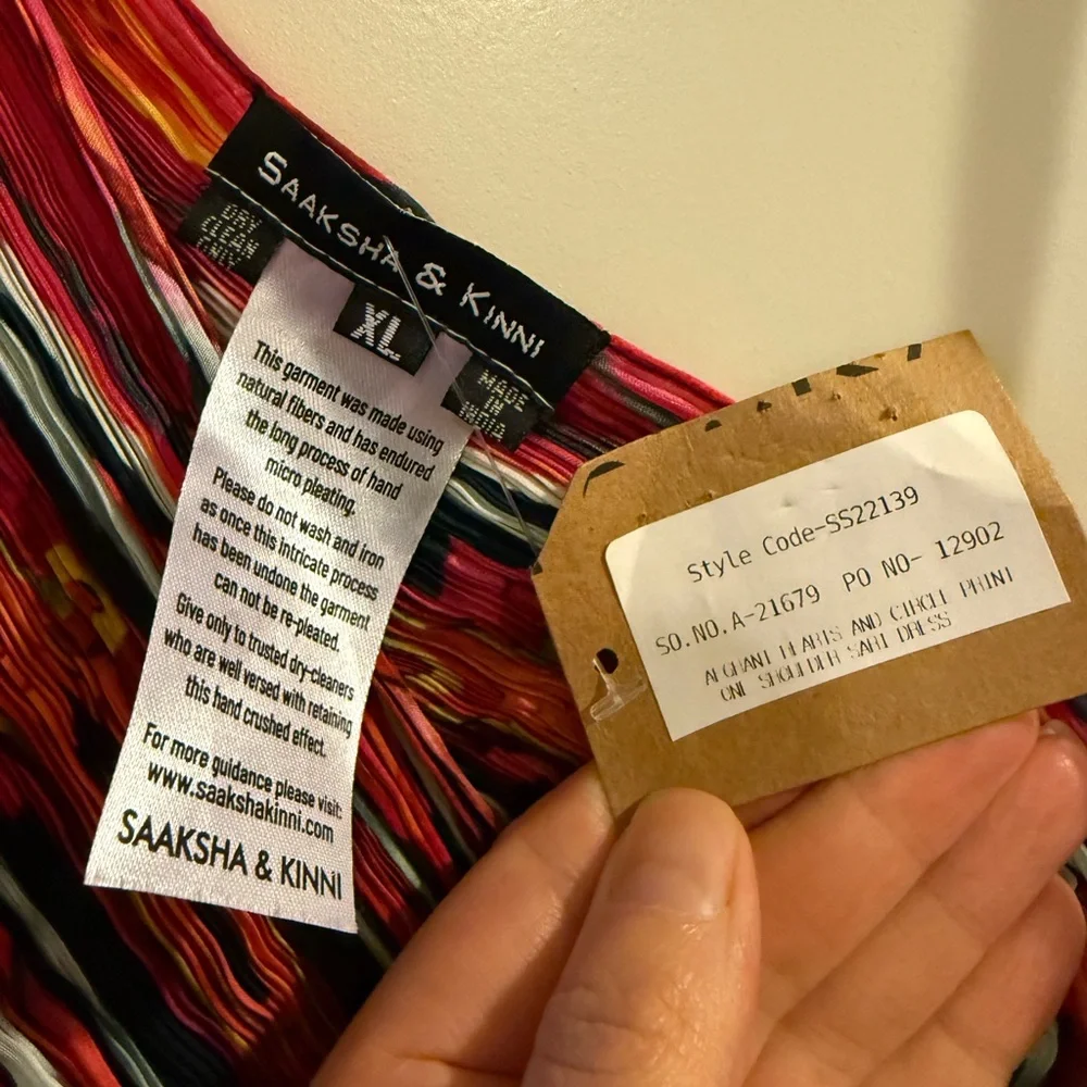 Patterned one shoulder dress saaksha and kinni - Picture 4 of 5